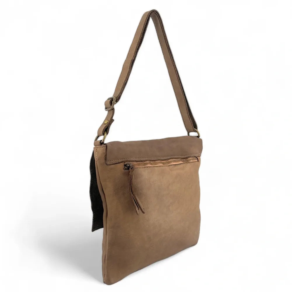 Sac besace à bandoulière en cuir vintage MISS COQUETTE Taupe