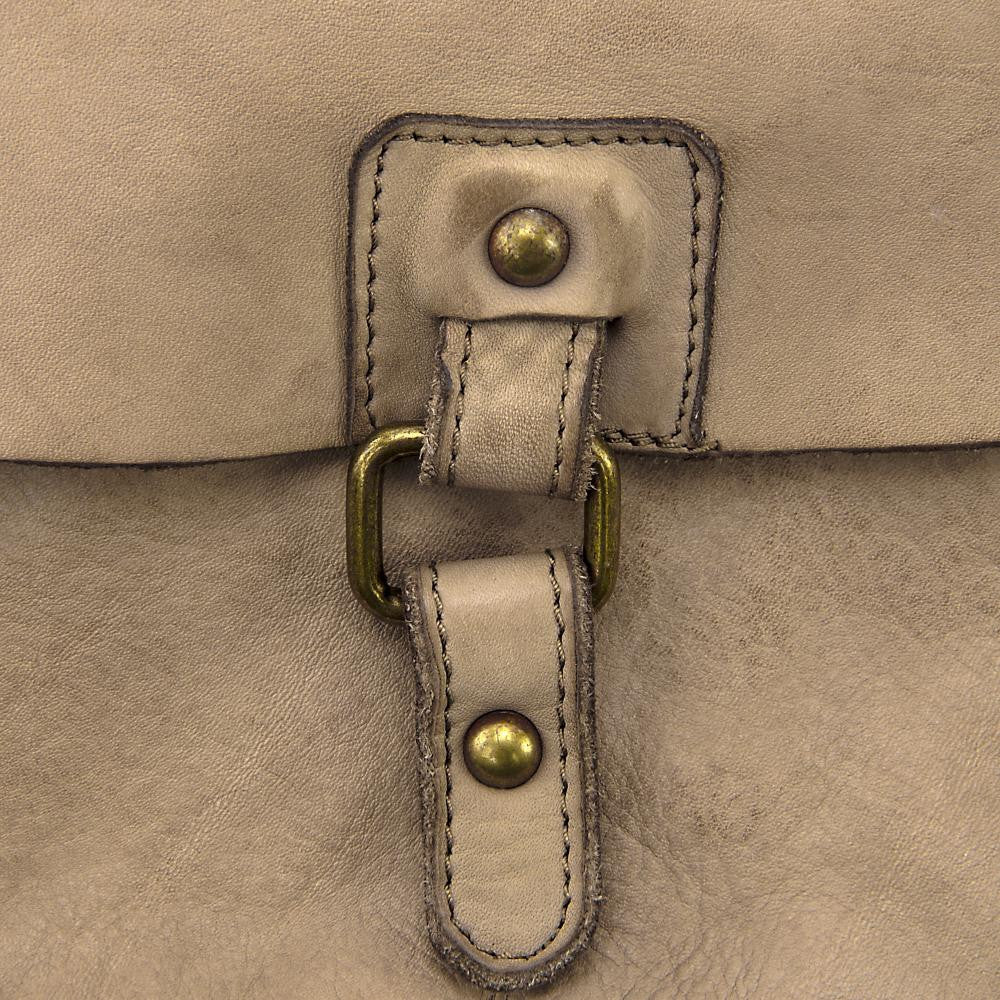 Sac besace à bandoulière en cuir vintage MISS COQUETTE Taupe clair