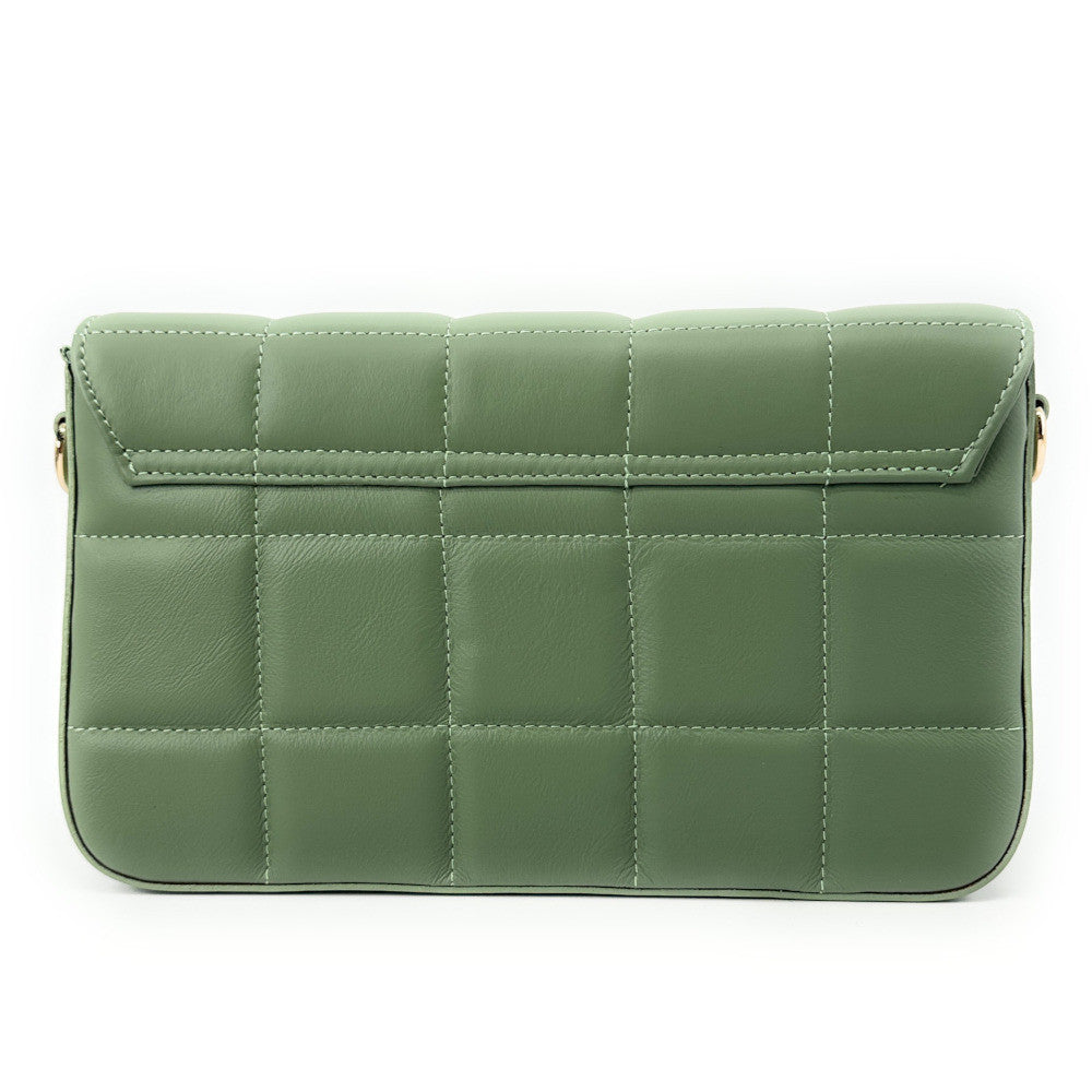 Sac french stick en cuir lisse matelassé TIME SQUARE Vert amande