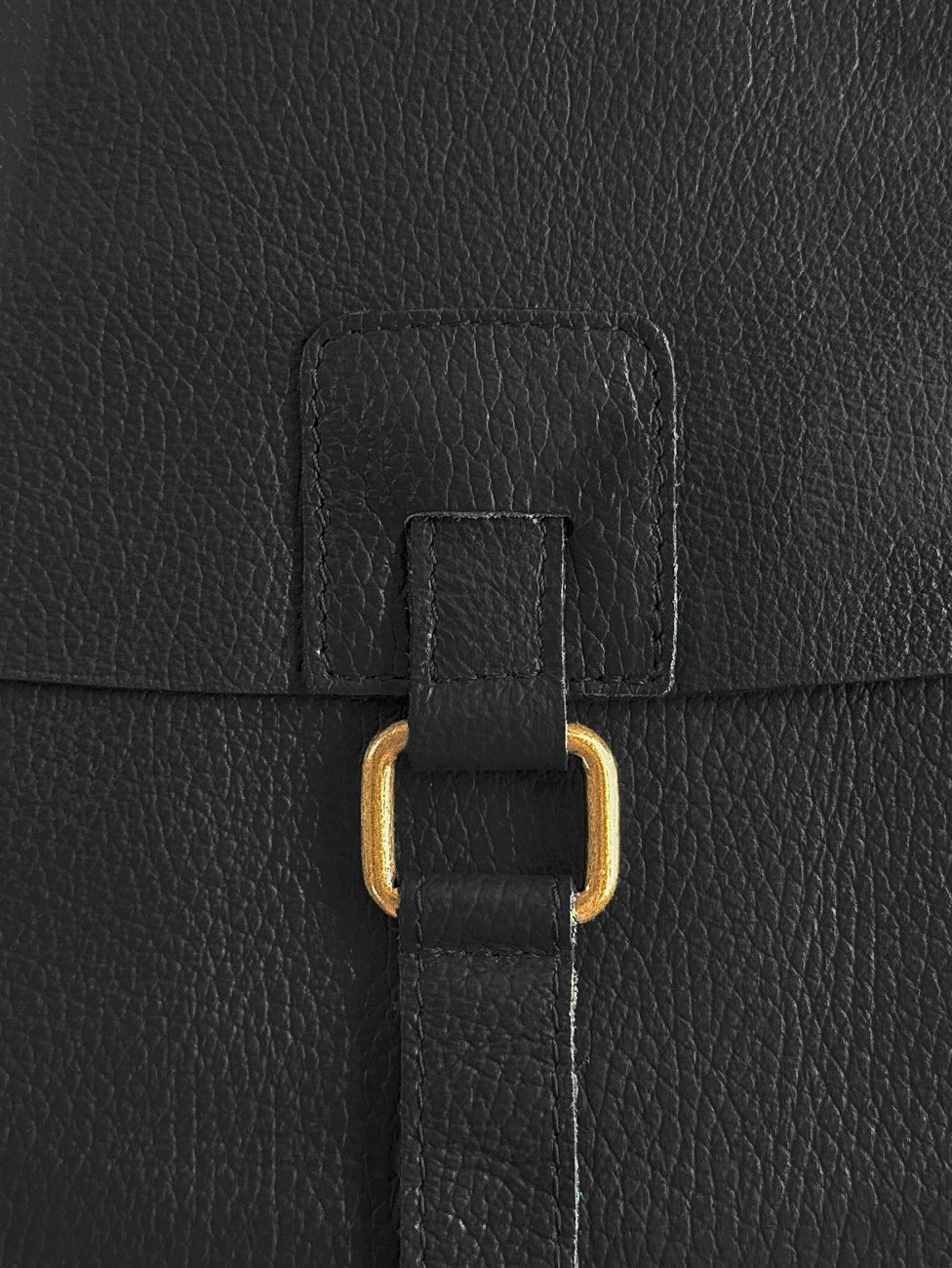 COQUETTE grained leather crossbody bag in black
