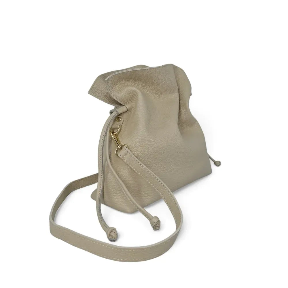 Sac bourse en cuir grainé ou irisé DOONA Taupe clair