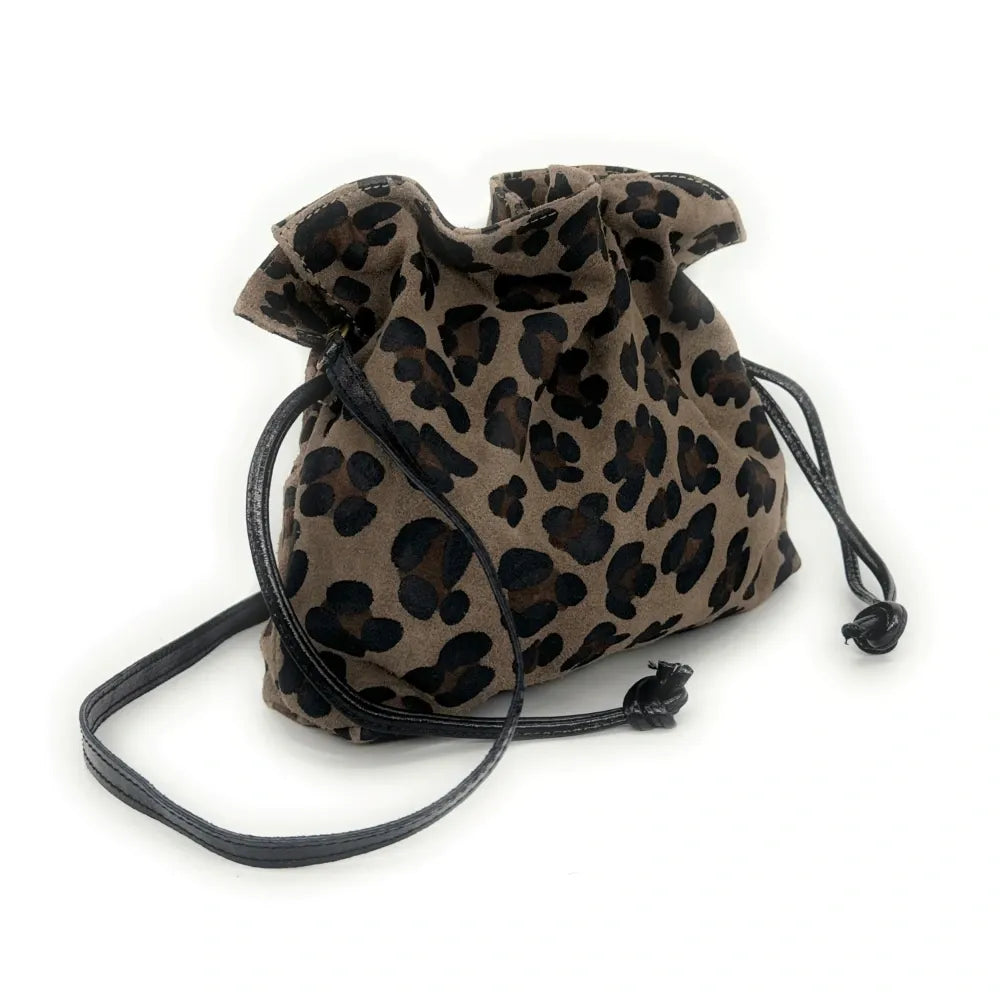 Sac bourse en croûte de cuir CHENOA Léopard