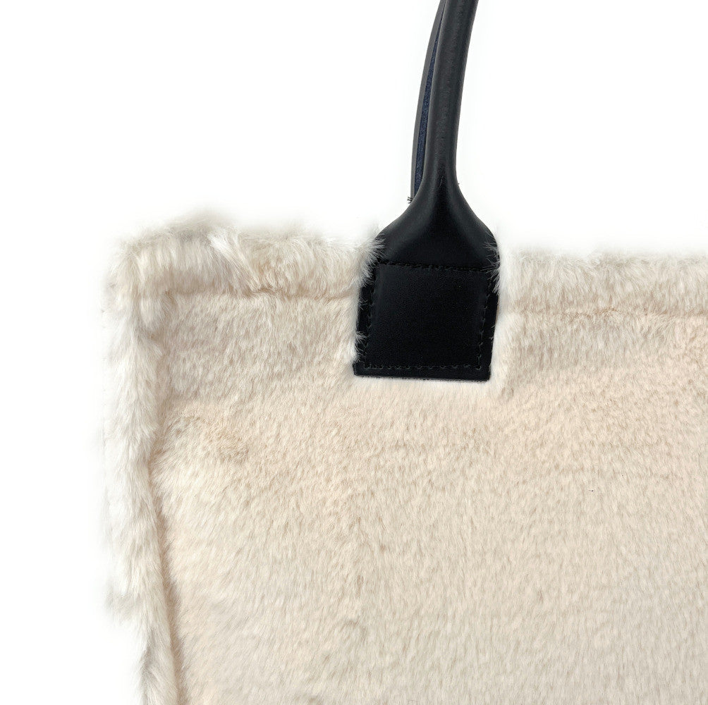 Sac cabas en fausse fourrure et cuir PILLOW Ecru