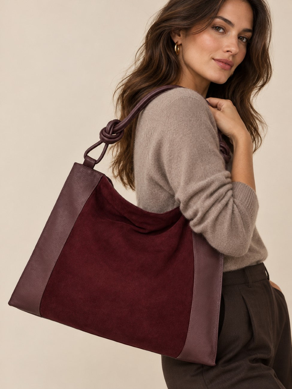 KNOT large suede and grained leather shoulder bag, Burgundy