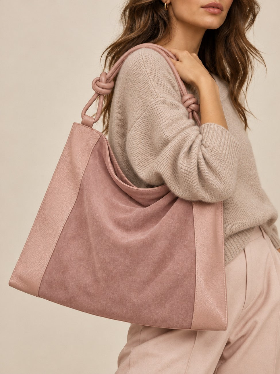 KNOT Large shoulder bag in suede and pebbled leather - Nude pink