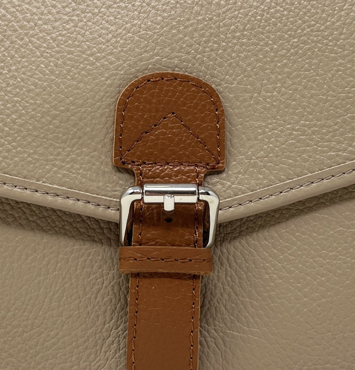 Sac cartable en cuir grainé CALVI Taupe