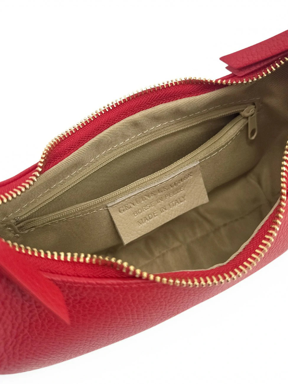 Halbmond-Tasche aus genarbtem Leder SILOE Krapprot