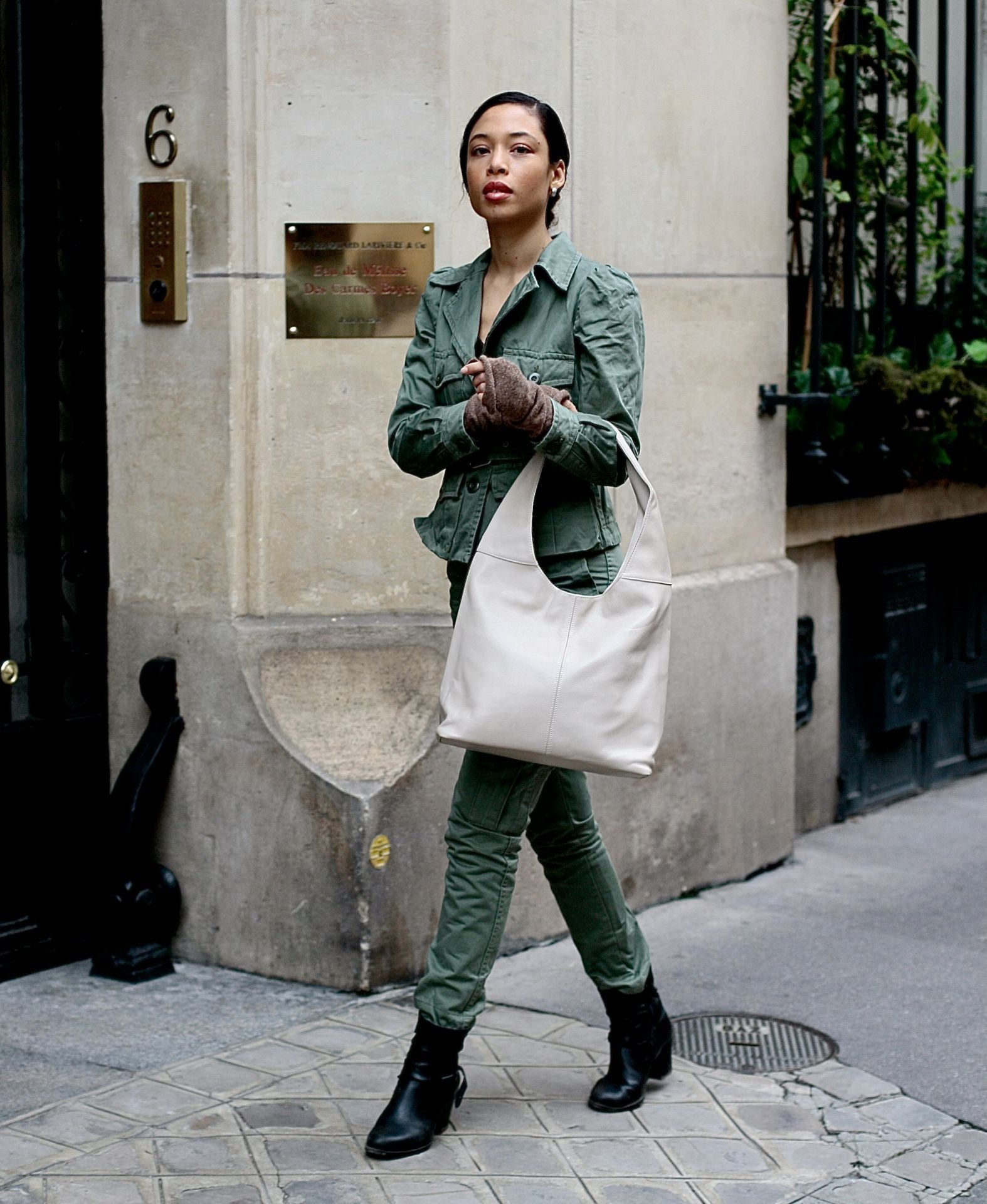 Sac HOBO en cuir lisse NEW AGE Beige crème