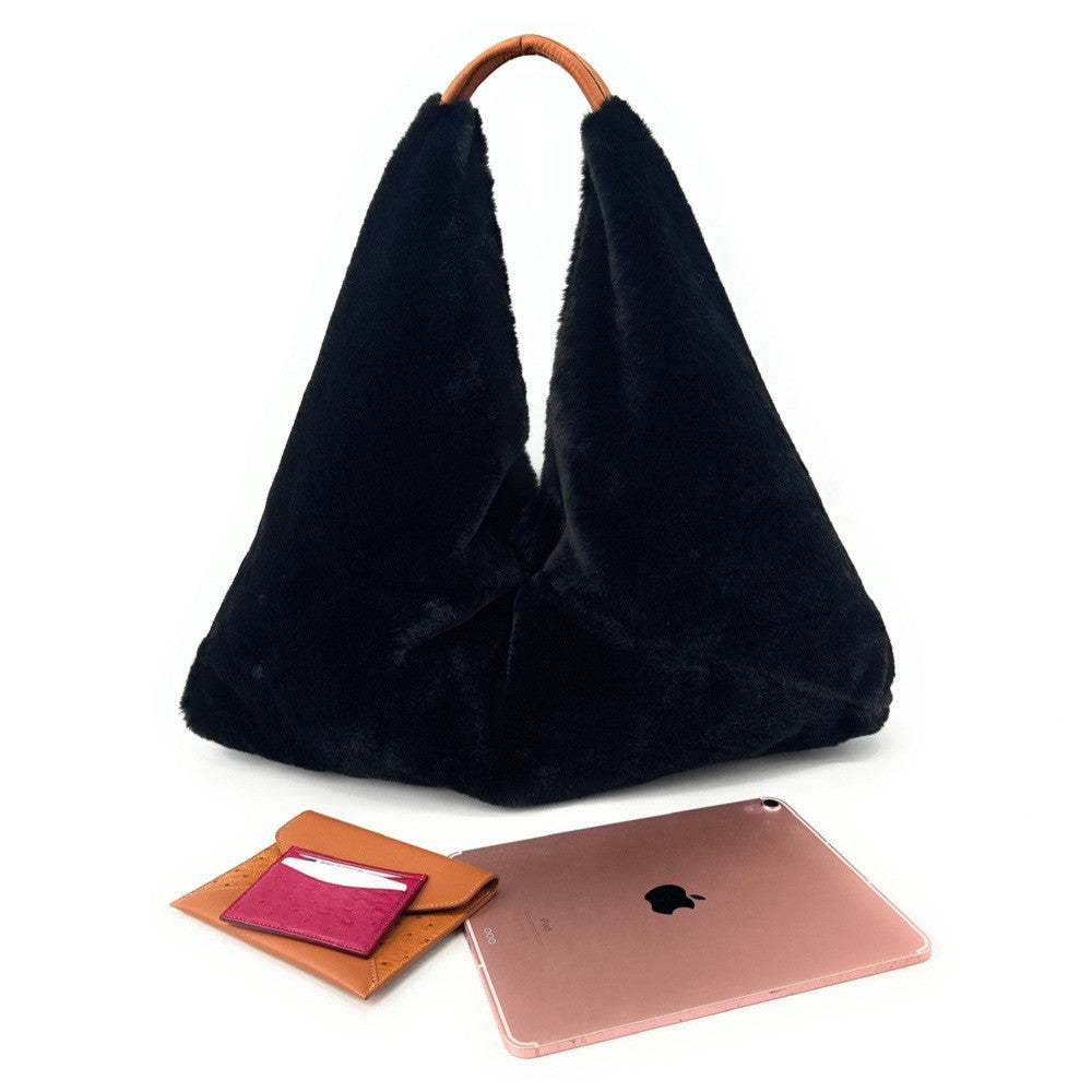 Grand sac hobo en fausse fourrure et cuir FLUFFY Noir