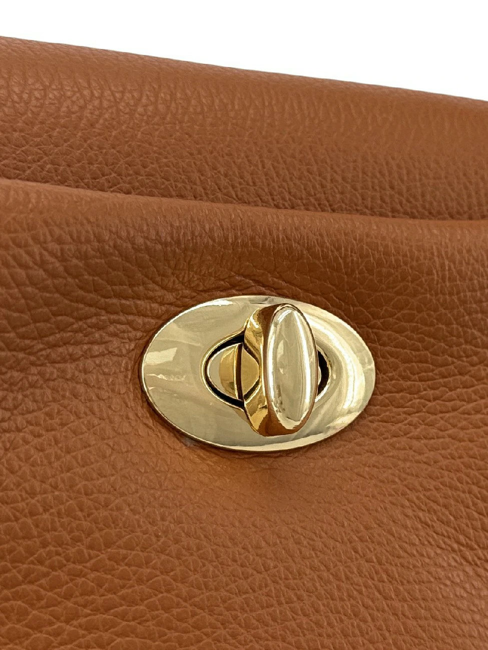 Handtasche aus genarbtem Leder CHELSEA Dunkelcamel