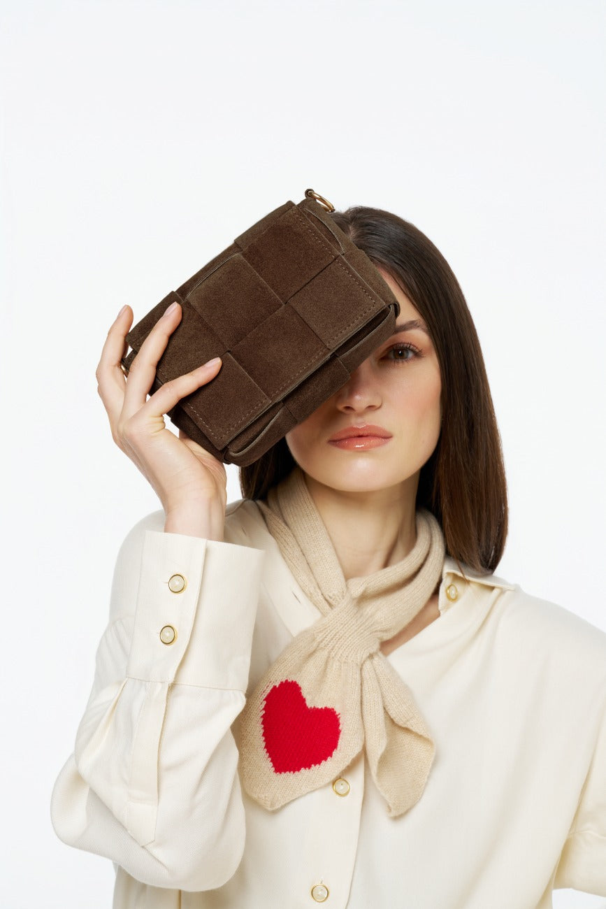 Micro-Tasche aus Wildleder TWENTY TWO Schokolade