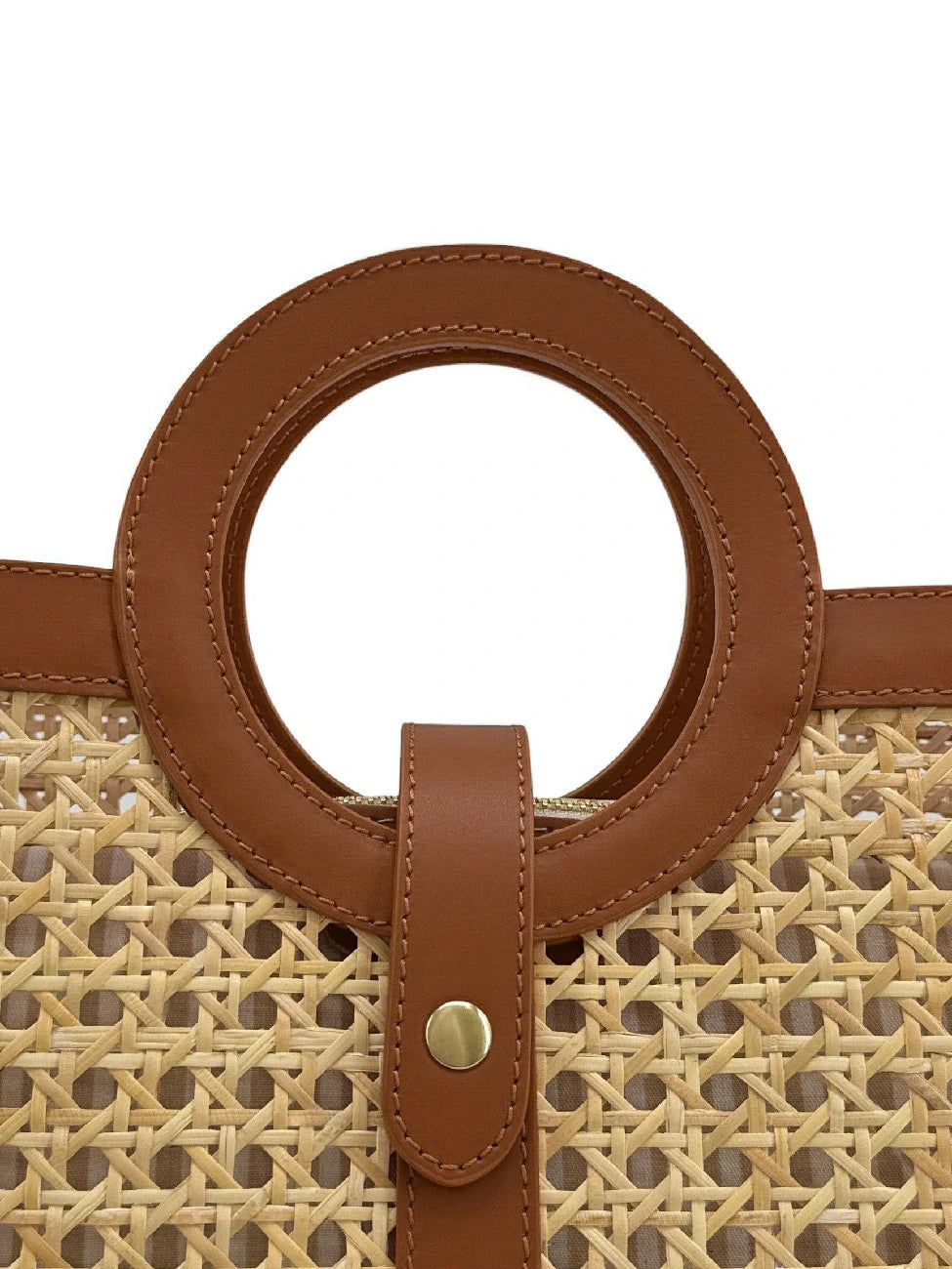 Shopper aus Glattleder und Rattan ODINE Dunkles Camel
