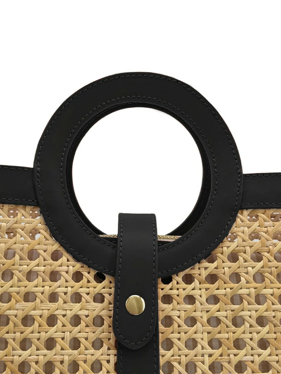 Shopper aus Glattleder und Rattan ODINE Schwarz