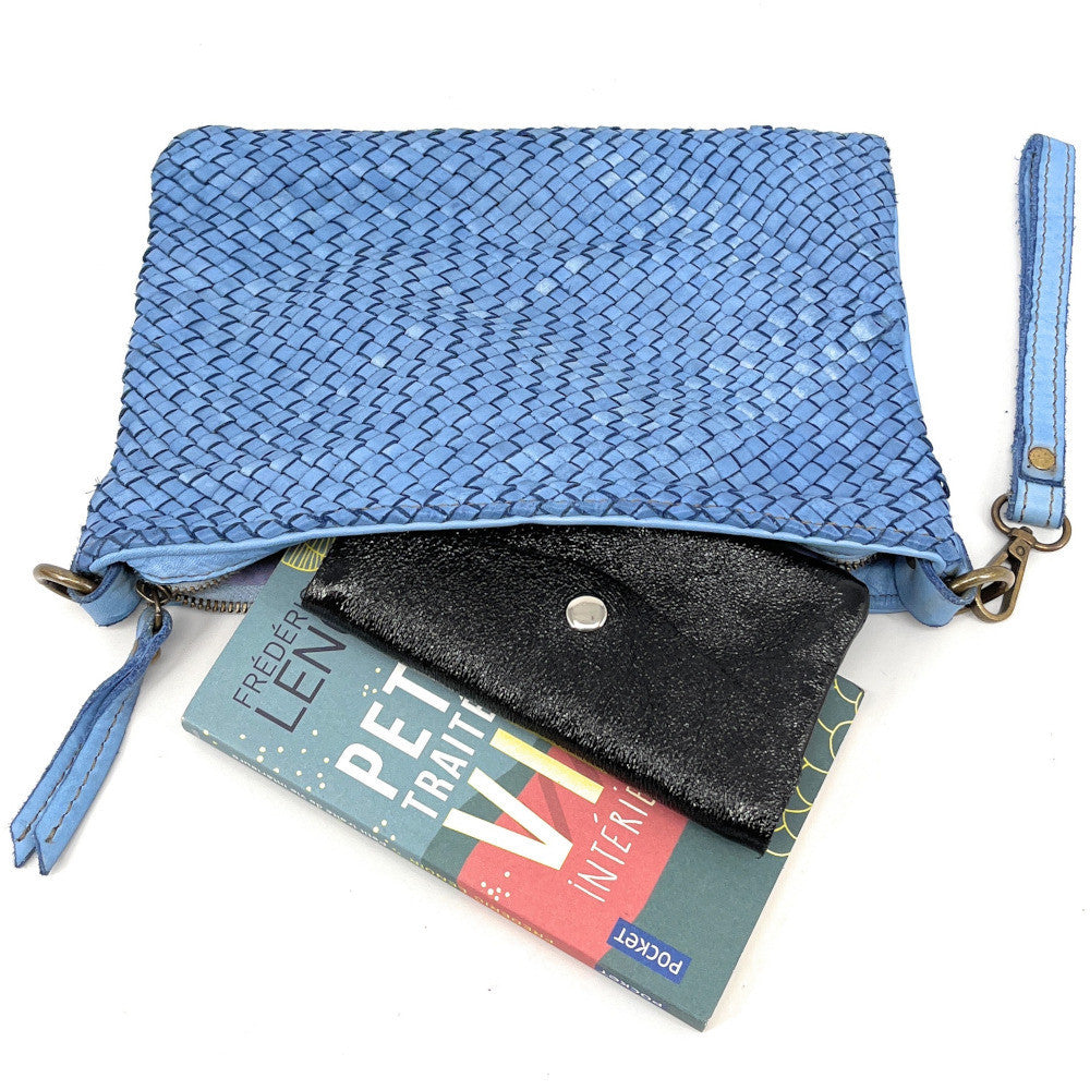 Sac pochette à bandoulière en cuir tressé MISS JOE Bleu céleste