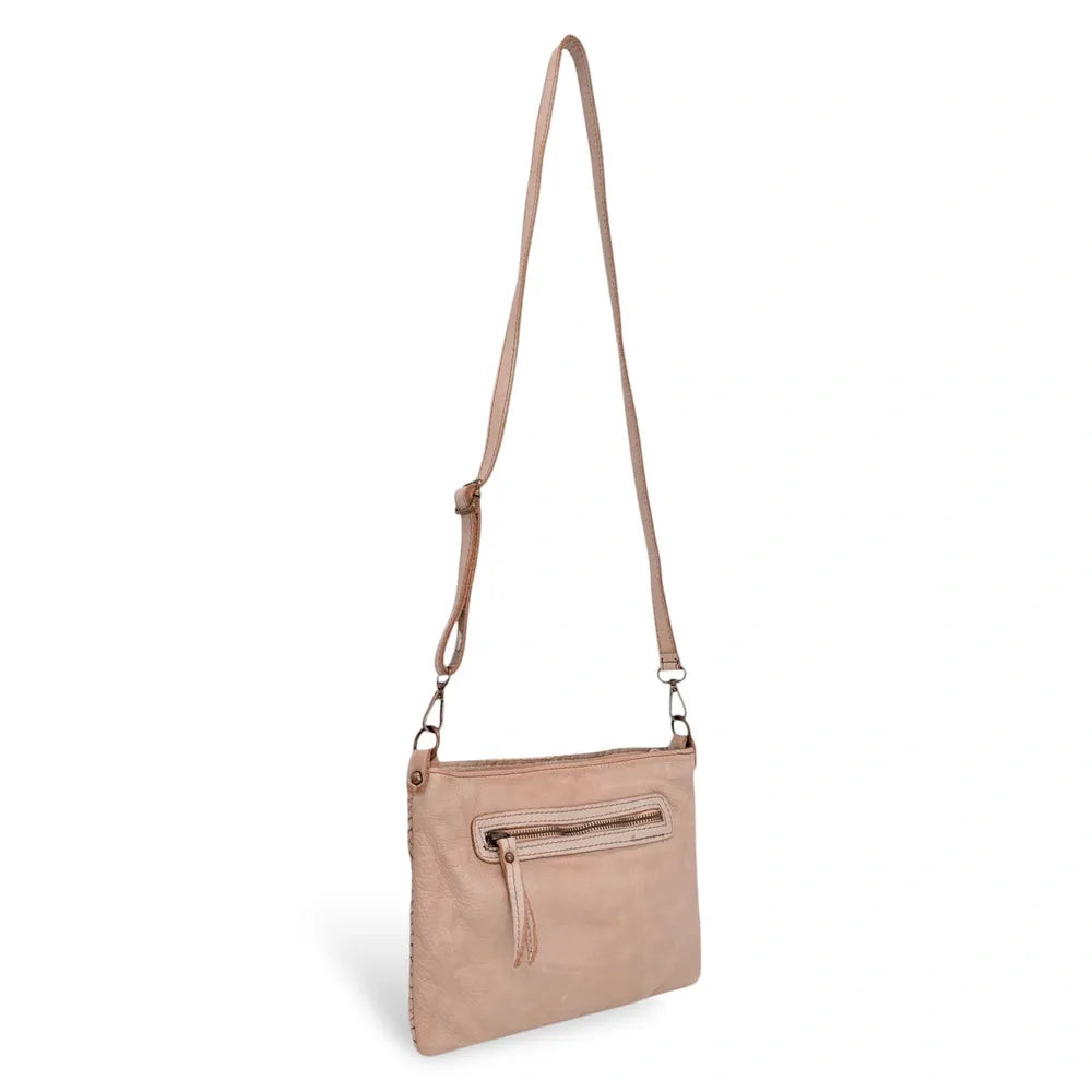 Sac pochette à bandoulière en cuir tressé MISS JOE Rose nude