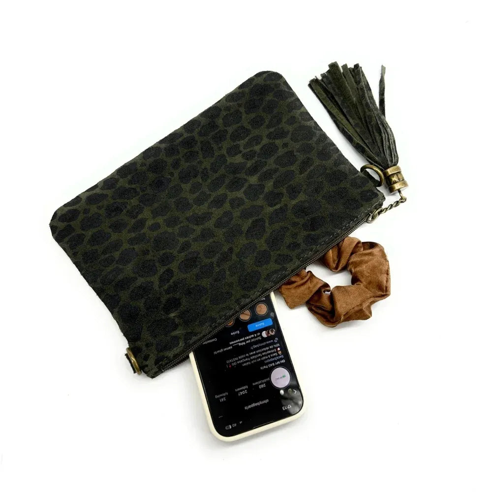 Sac pochette en croûte de cuir à motif MORGANE JUNGLE Léopard kaki