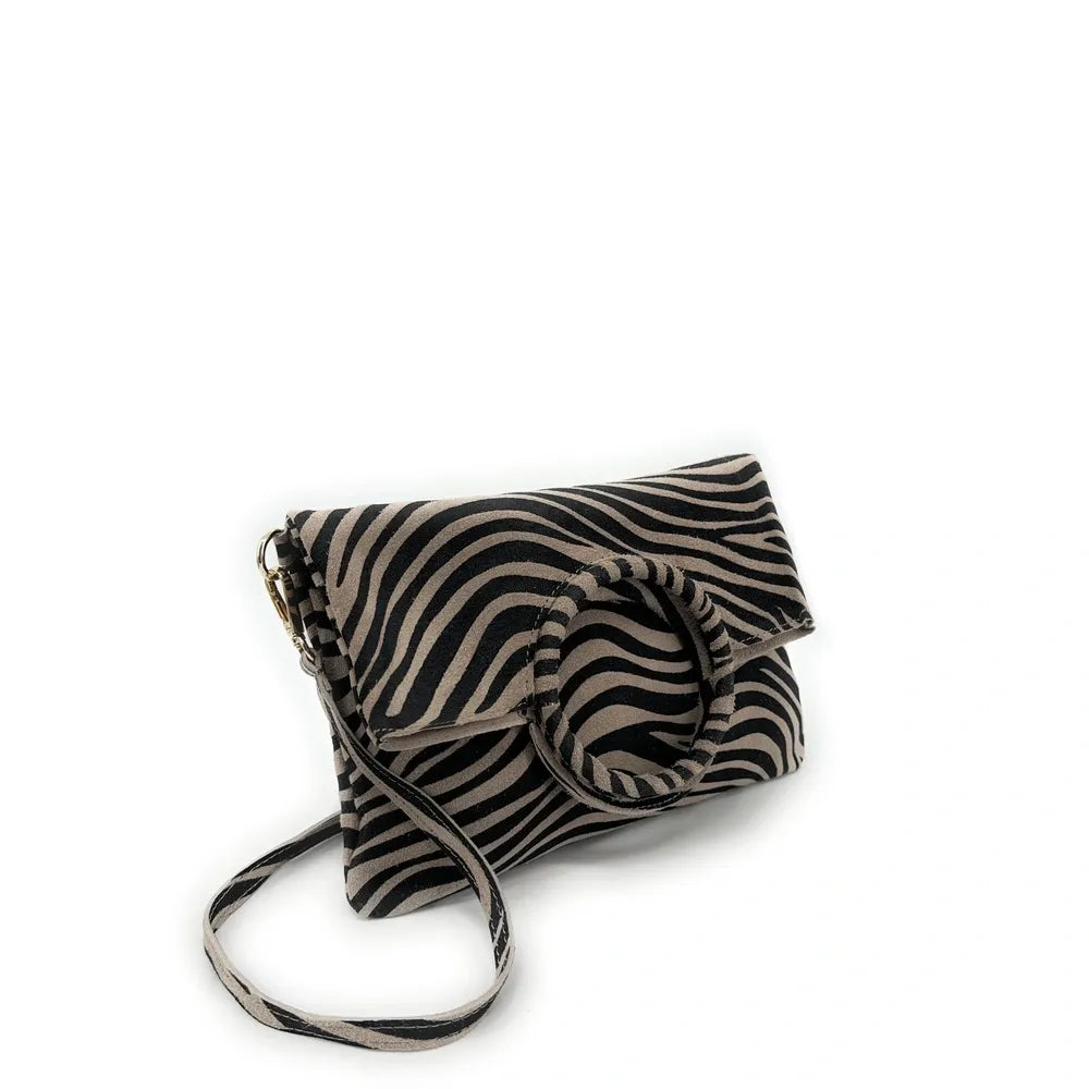 Sac pochette en croûte de cuir CHARLOTTE ET LEO Zèbre taupe