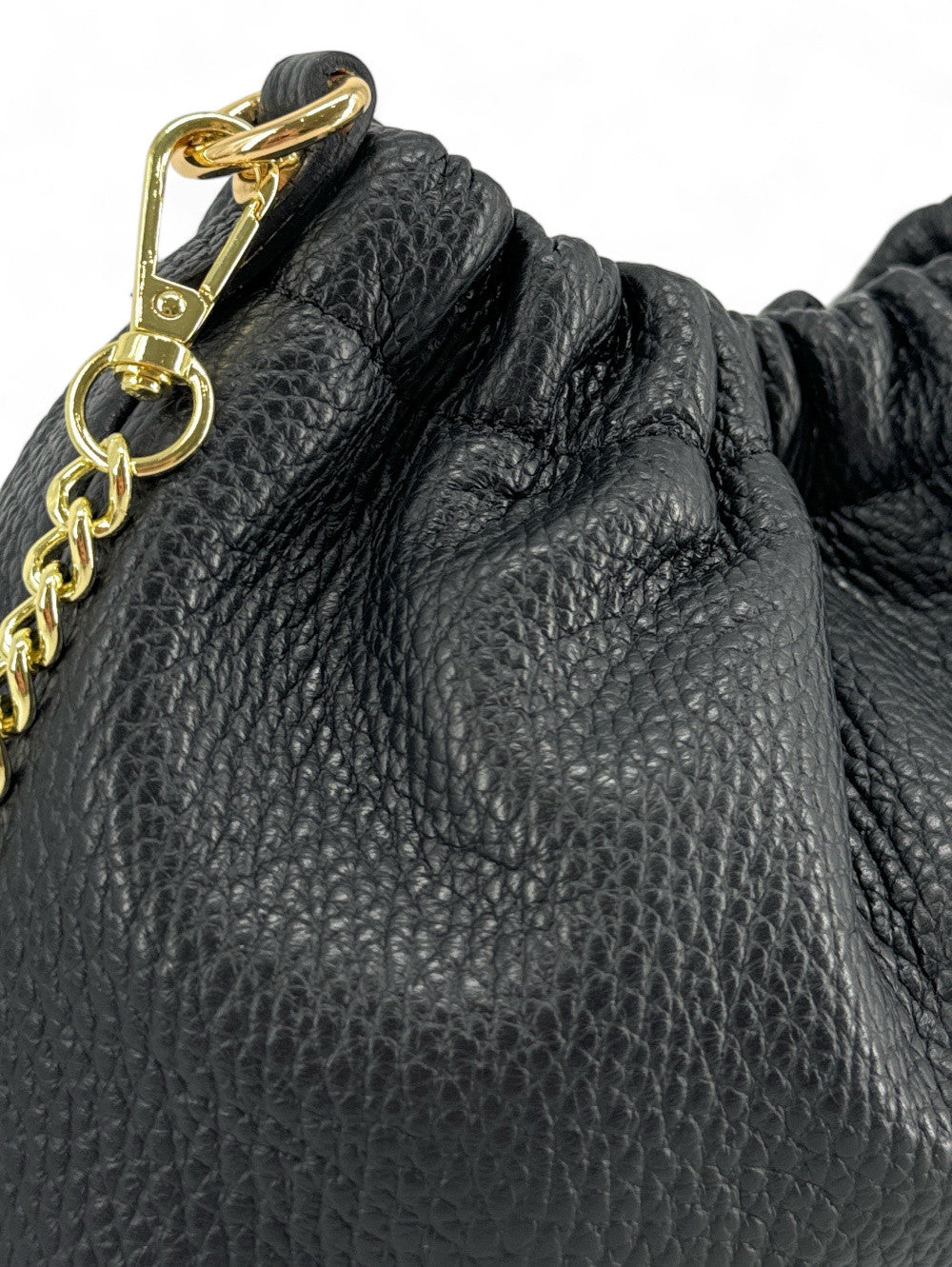 Sac pouch en cuir grainé ou irisé LA POUCHINETTE Noir