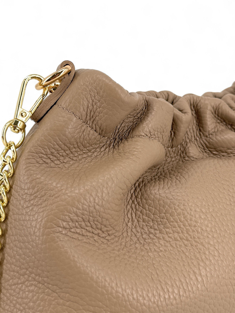 Sac pouch en cuir grainé ou irisé LA POUCHINETTE Taupe