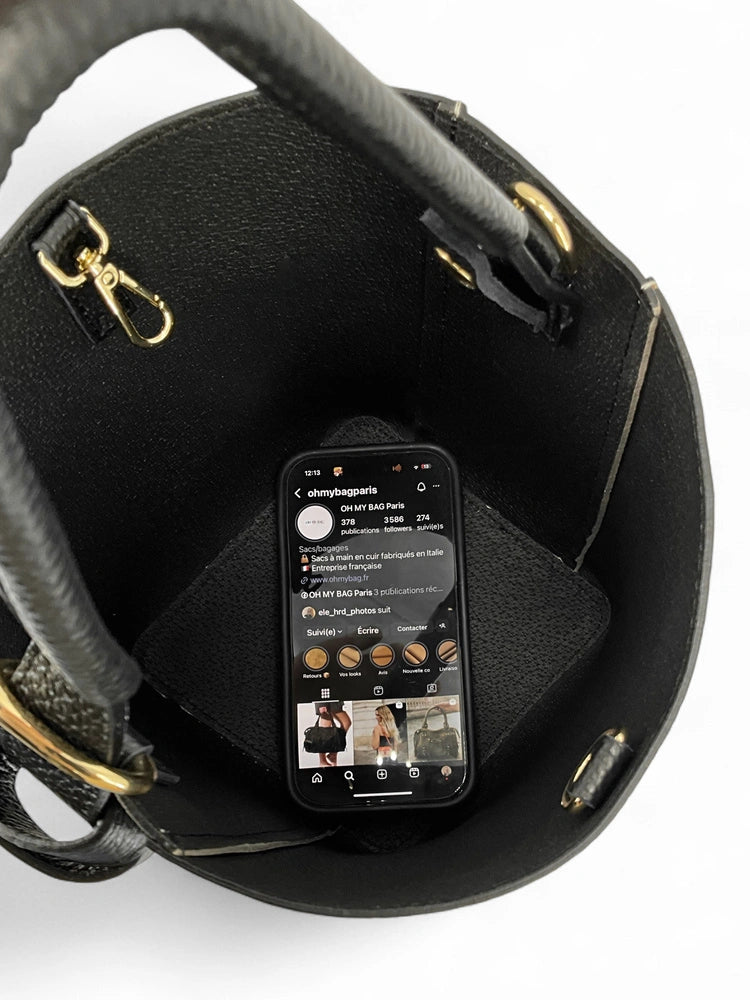 Beuteltasche und Clutch aus genarbtem Leder BIRDIE Beige und Schwarz
