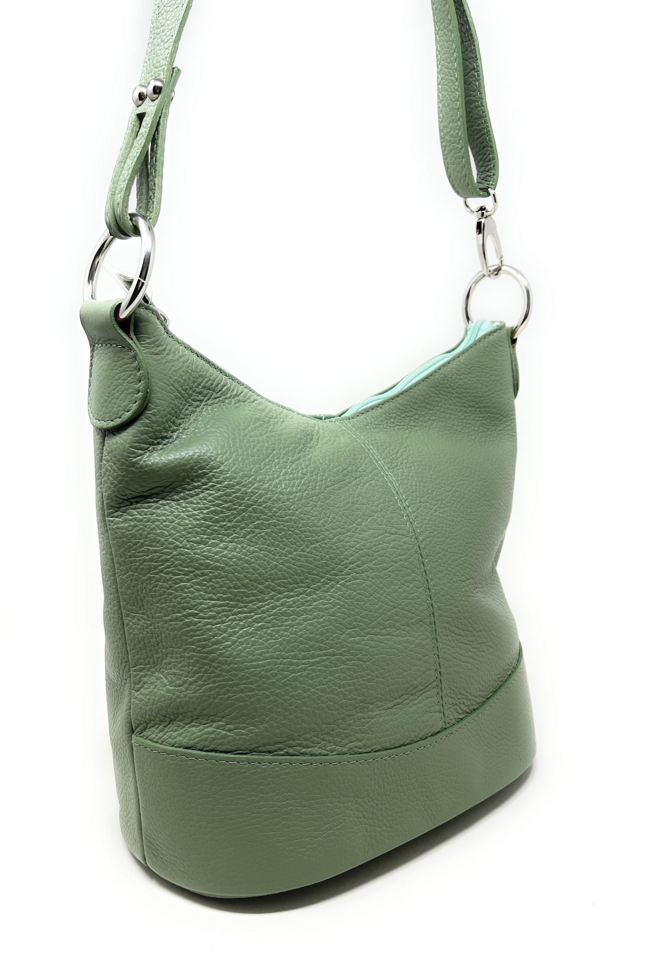 Sac seau à bandoulière en cuir grainé BEAUBOURG Vert pastel