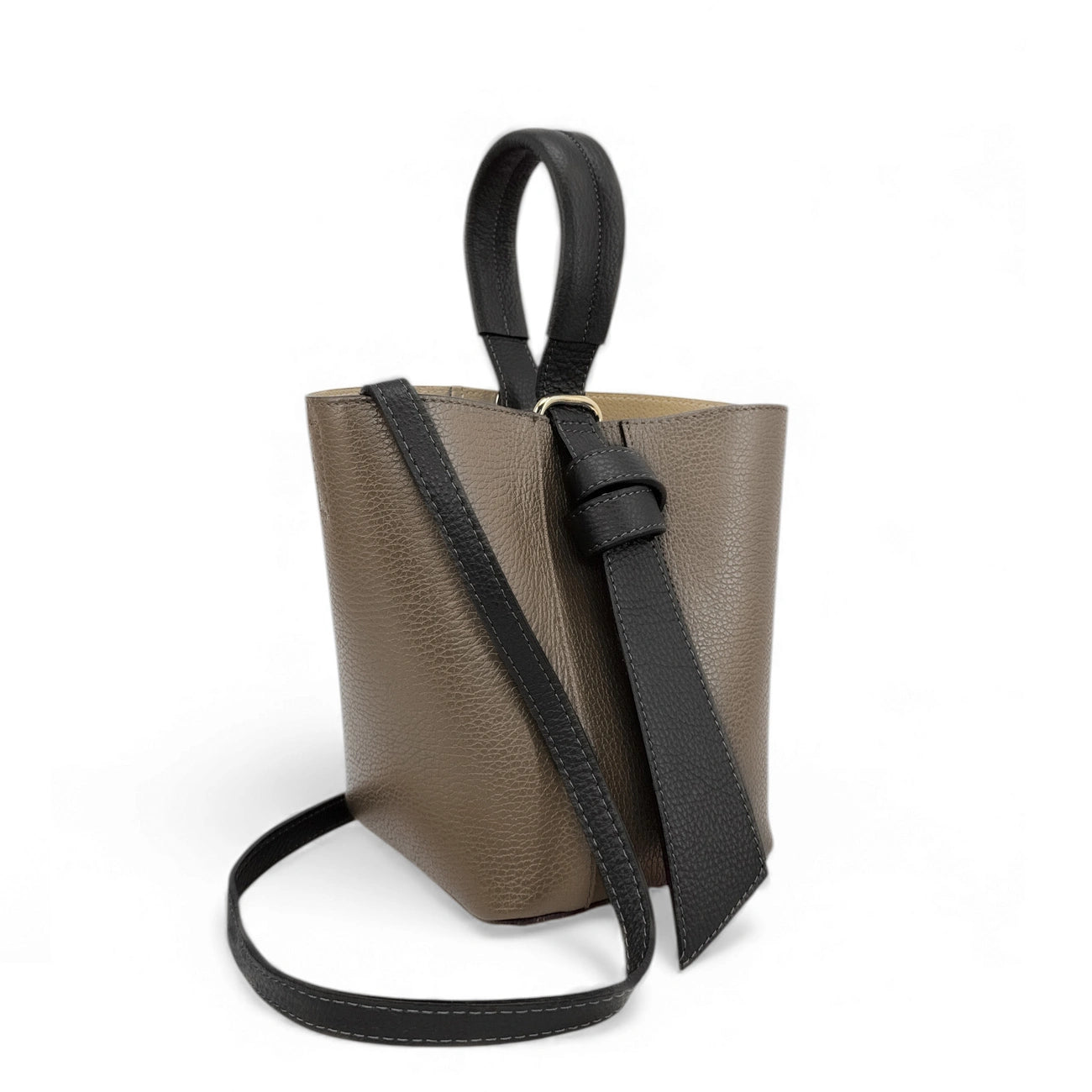 Grained leather bucket bag and pocket BIRDIE Purple