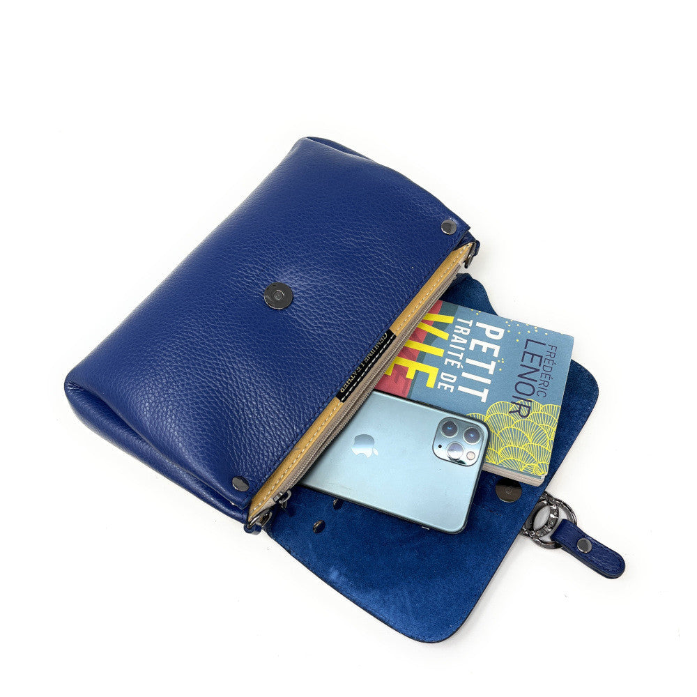 Sac trapèze en cuir grainé NUMERO 8 Bleu