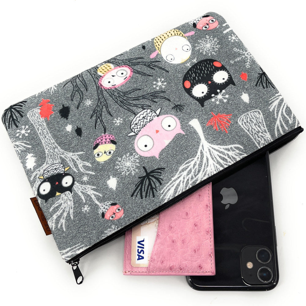Trousse en feutrine écologique imprimée BUBO Gris clair